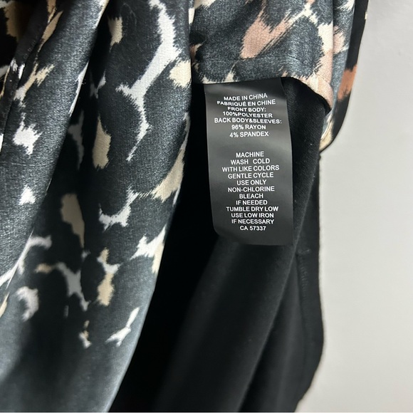 Vince Camuto Animal Print High Low Shirt Size - Picture 11 of 11
